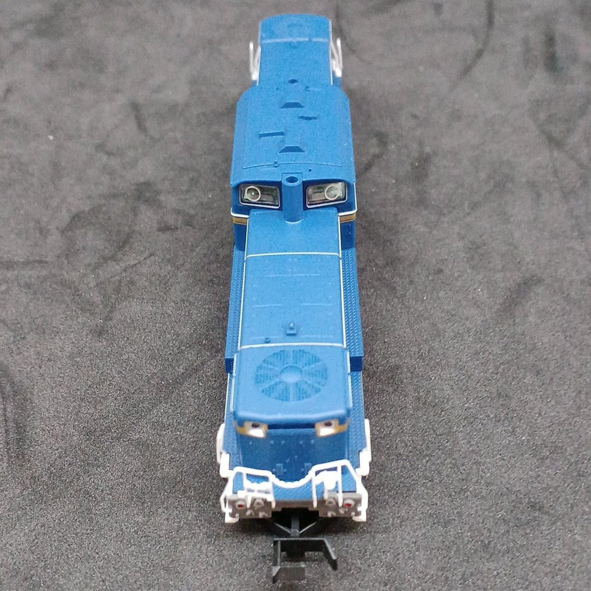 TOMIX JR DD51 Diesel Locomotive 2215 - Banzai Thrifting | BanzaiHobby