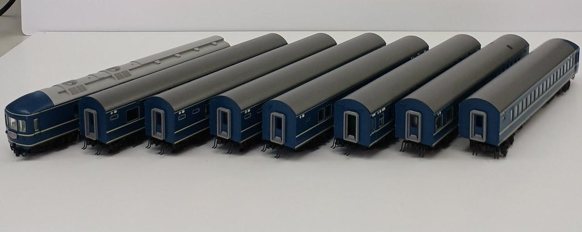KATO 20 Series Sleeper Limited Express 'Yuzuru Hakutsuru' 8-Car Basic Set - Banzai Thrifting | BanzaiHobby