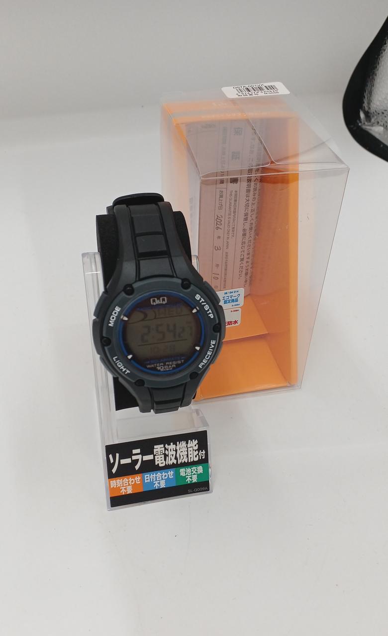 CITIZEN Solar Wristwatch DP64 - Banzai Thrifting | BanzaiHobby