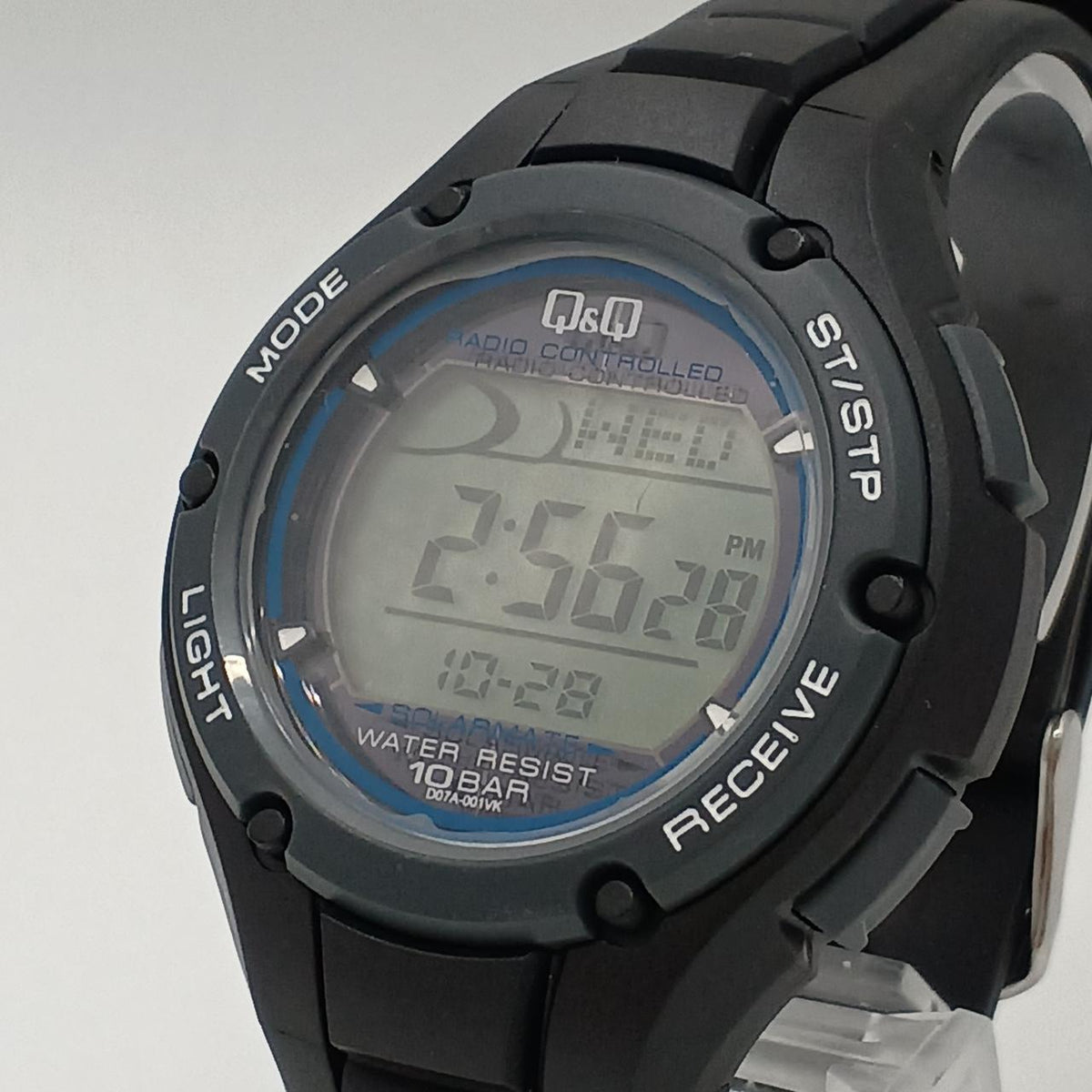 CITIZEN Solar Wristwatch DP64 - Banzai Thrifting | BanzaiHobby