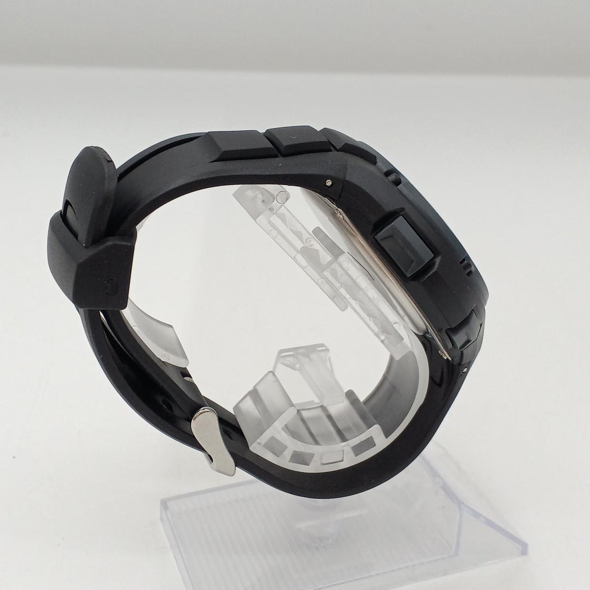 CITIZEN Solar Wristwatch DP64 - Banzai Thrifting | BanzaiHobby