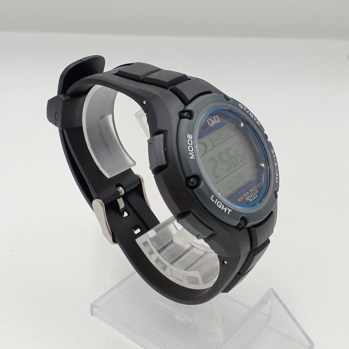 CITIZEN Solar Wristwatch DP64 - Banzai Thrifting | BanzaiHobby