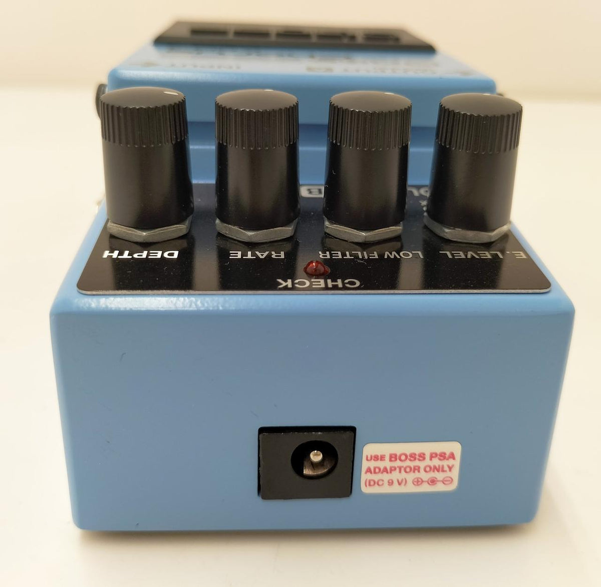BOSS BASS CHORUS CEB-3 - Banzai Thrifting | BanzaiHobby