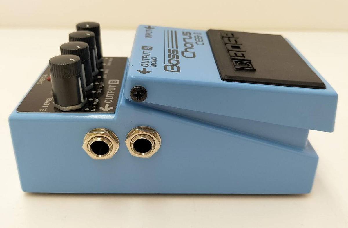 BOSS BASS CHORUS CEB-3 - Banzai Thrifting | BanzaiHobby
