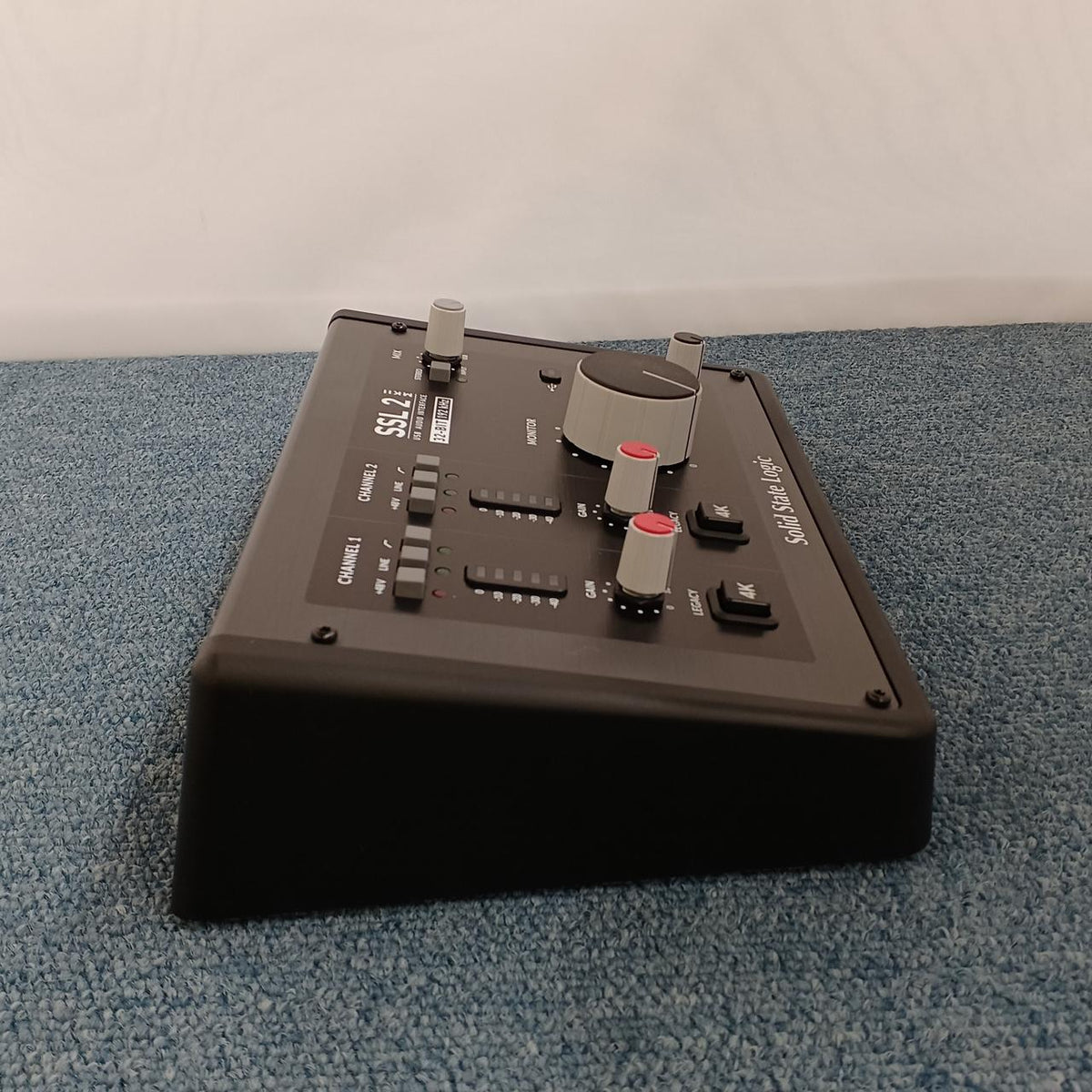 SSL / SOLID STATE LOGIC Audio Interface: SSL2 MK2 (729706X1) - Banzai Thrifting | BanzaiHobby