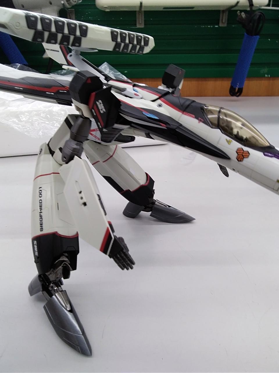 BANDAI DX Chogokin YF-30 Chronos GE-66 YF-30 CHRONOS