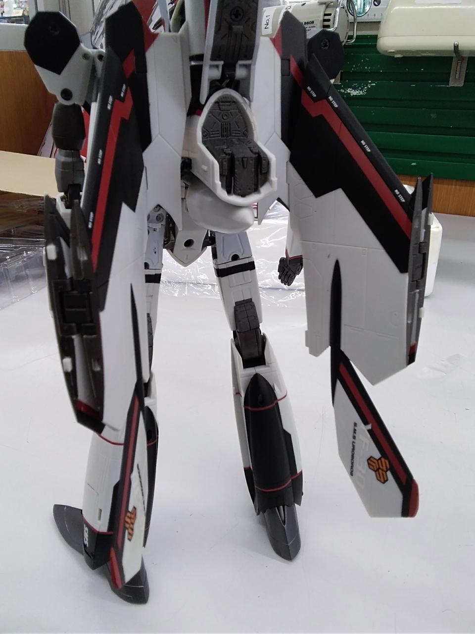 BANDAI DX Chogokin YF-30 Chronos GE-66 YF-30 CHRONOS