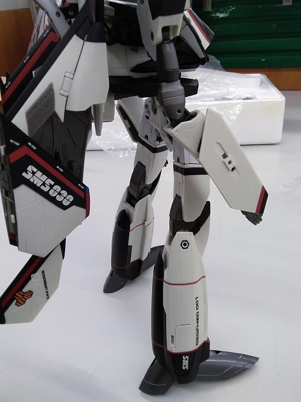 BANDAI DX Chogokin YF-30 Chronos GE-66 YF-30 CHRONOS
