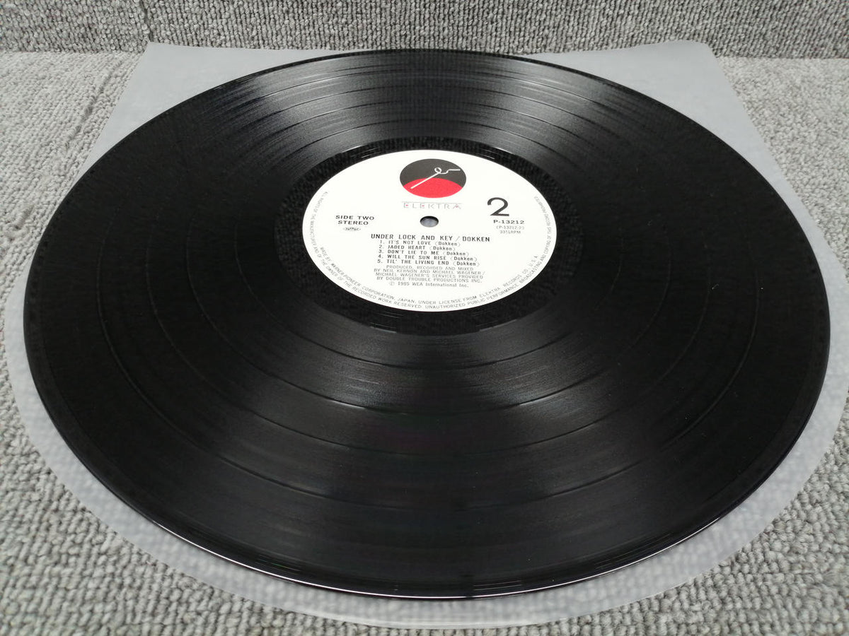 ELEKTRA Analog Record DOKKEN/UNDER LOCK AND KEY