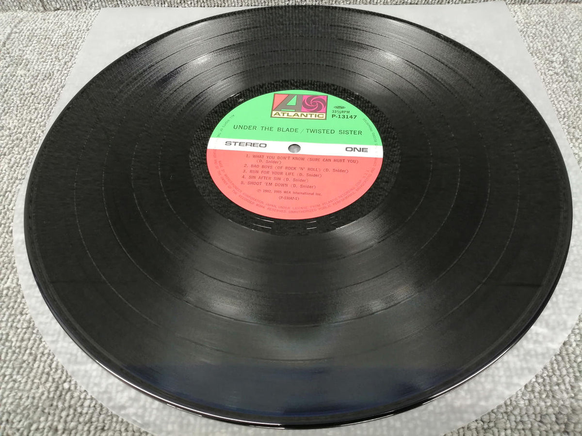ATLANTIC Analog record TWISTED SISTER / UNDER THE BLA