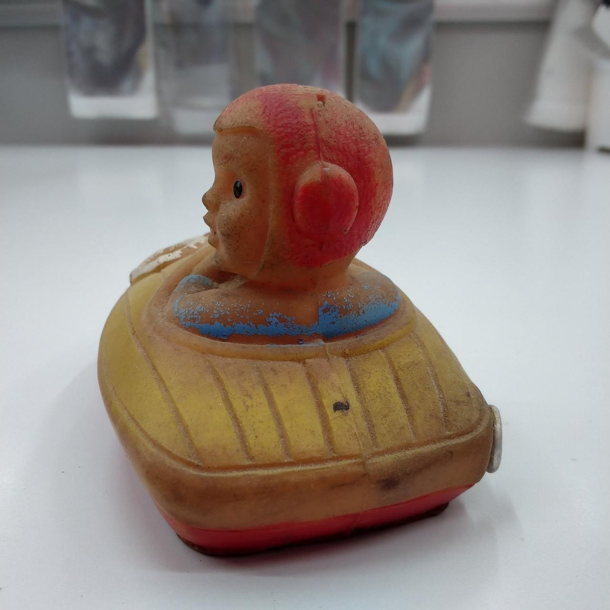 unclear Vintage soft vinyl boat toy
