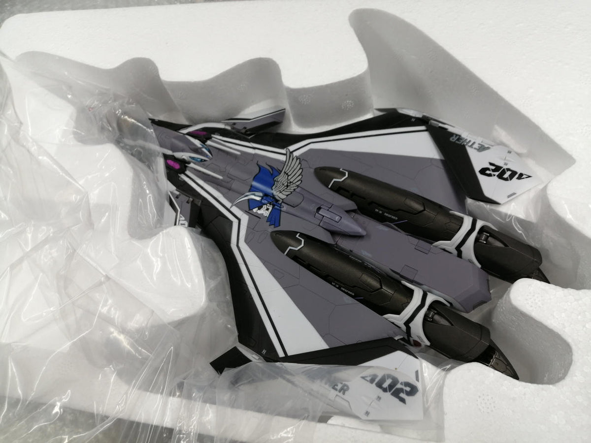 BANDAI Chogokin DX Chogokin VF-31F Siegfried Lil Draken Set