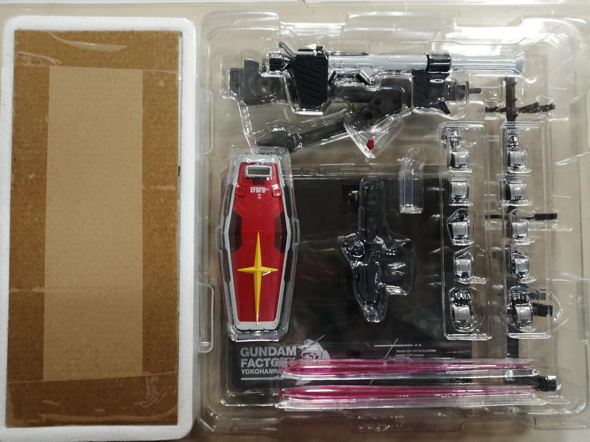 Bandai Chogokin RX-78F00 Gundam (2)