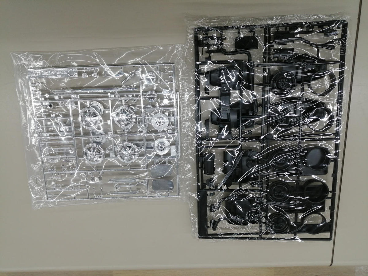 TAMIYA Plastic Model Fairlady 240ZG - Banzai Thrifting | BanzaiHobby