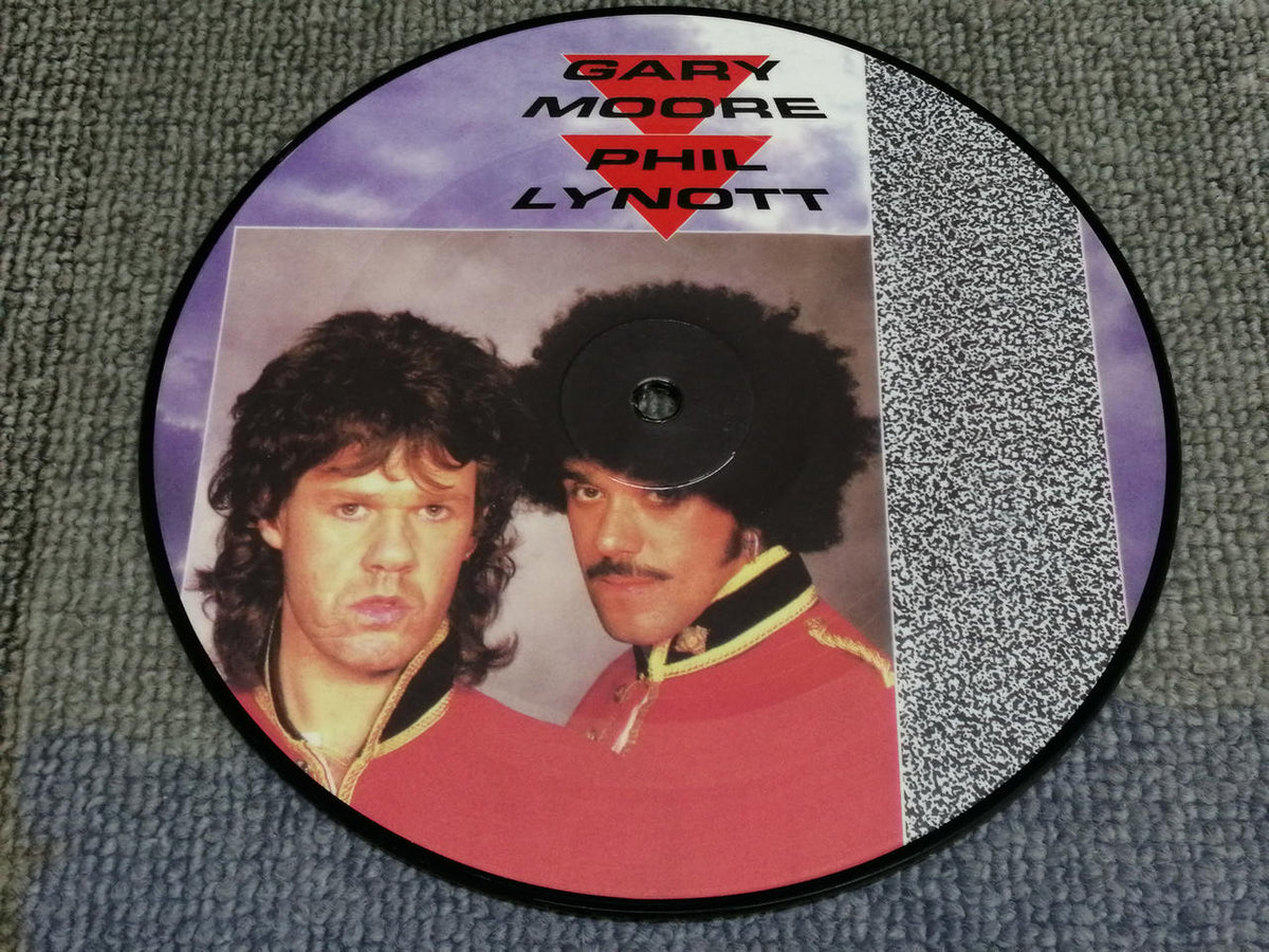 VIRGIN RECORD GARY MOORE&PHIL LYNOTT/OUT IN LC03098