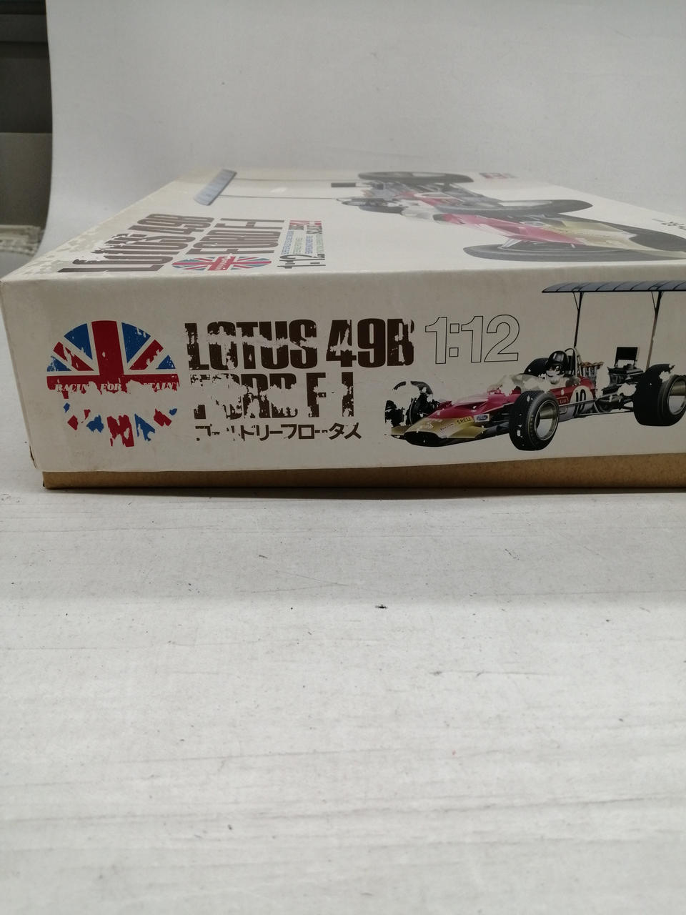 Tamiya 1/12 scale plastic model Goldleaf Lotus - Banzai Thrifting | BanzaiHobby
