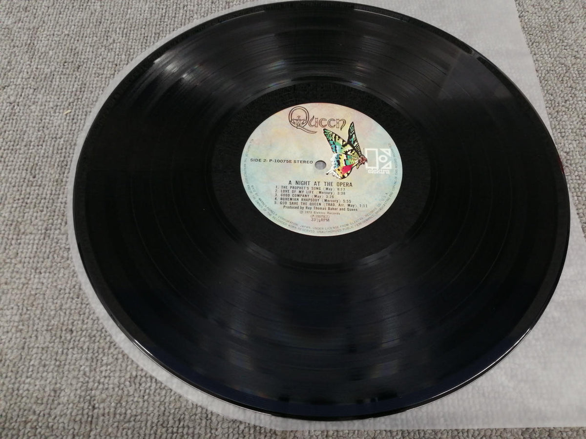 WARNER PIONEER QUEEN/A NIGHT AT THE OPERA P-0075E