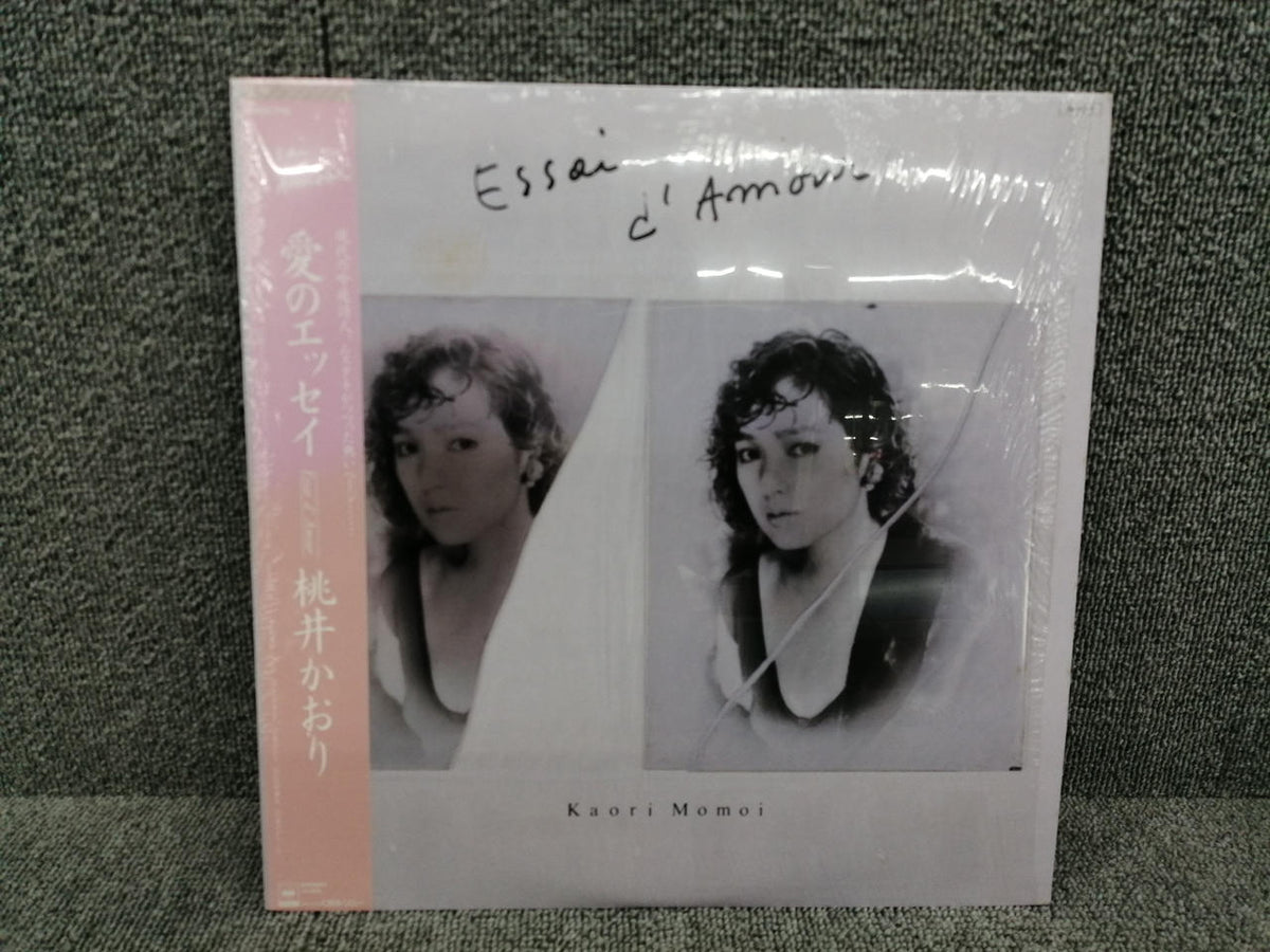CBS SONY Kaori Momoi / Love Essay 28AH1775