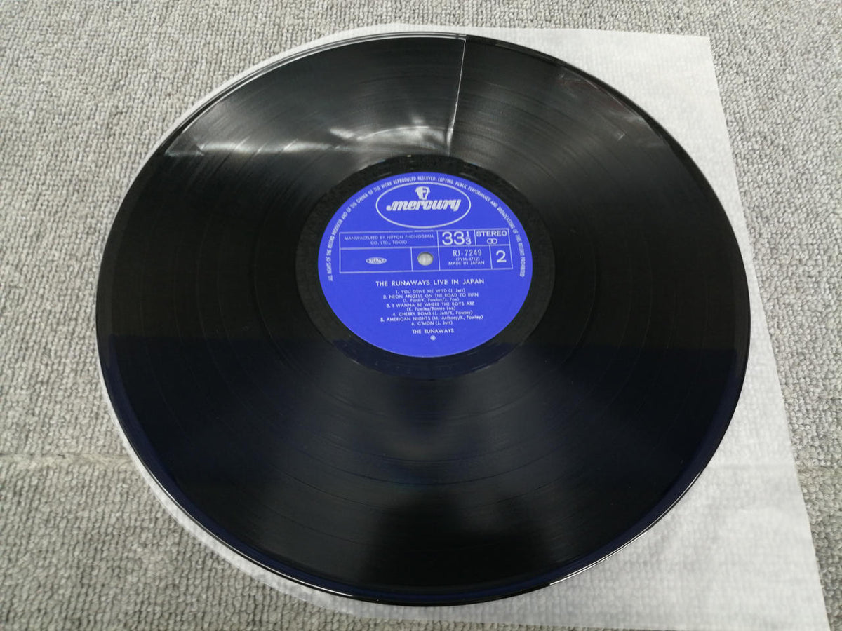 Mercury Records THE RUNAWAYS/LIVE IN JAPAN RJ-7249
