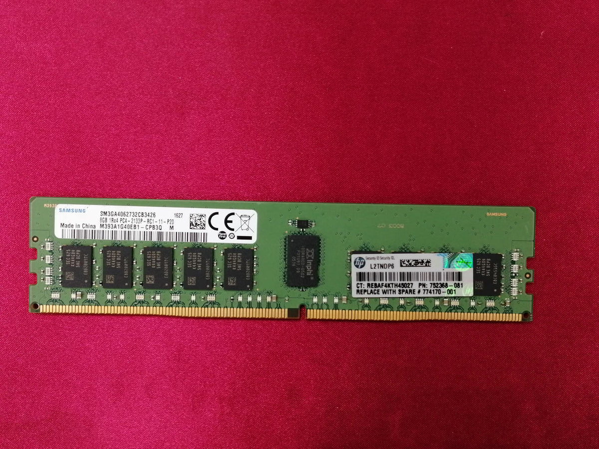 SAMSUNG Memory M393A1G40EB1