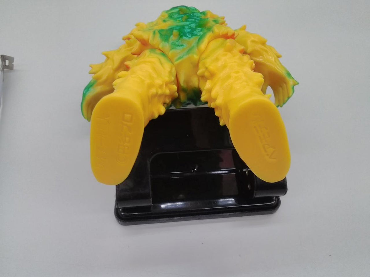 Bear Model Robot Soft Vinyl Figure Waaru Alien