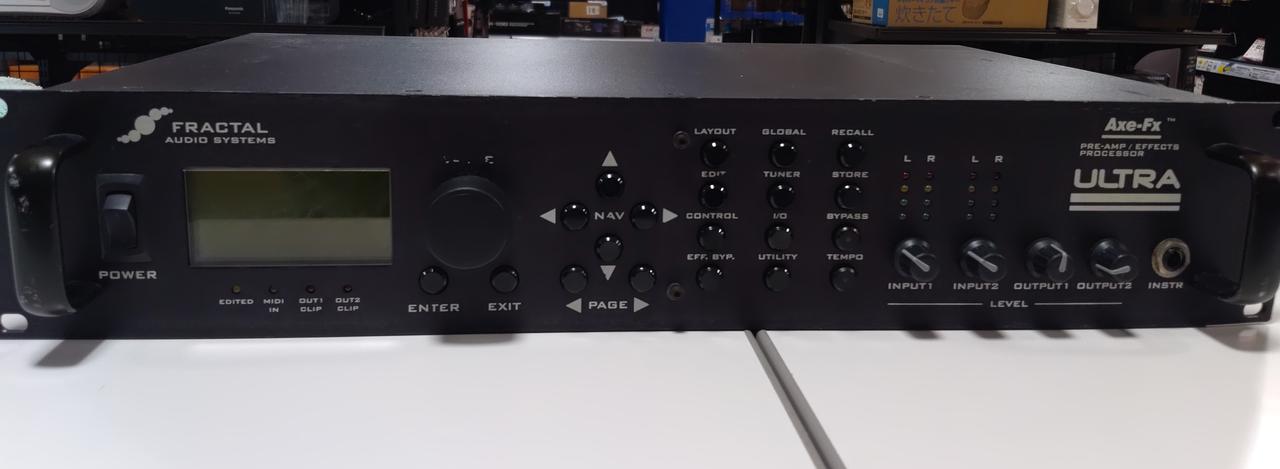 FRACTAL AUDIO SYSTEM Multi-Effects Pedal AXE-FX ULTRA