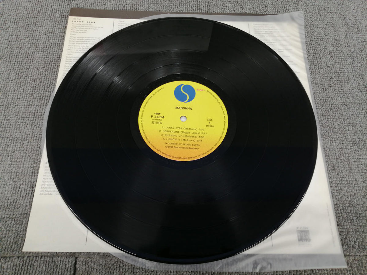Warner Pioneer MADONNA / Burning Up P-11394