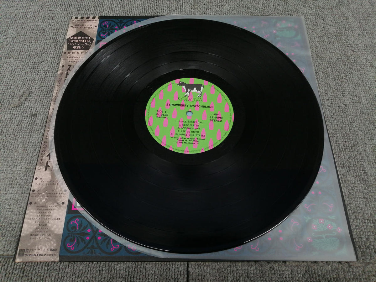 Warner Pioneer STRAWBERRY SWITCHBLADE / The Two Yes P-13120