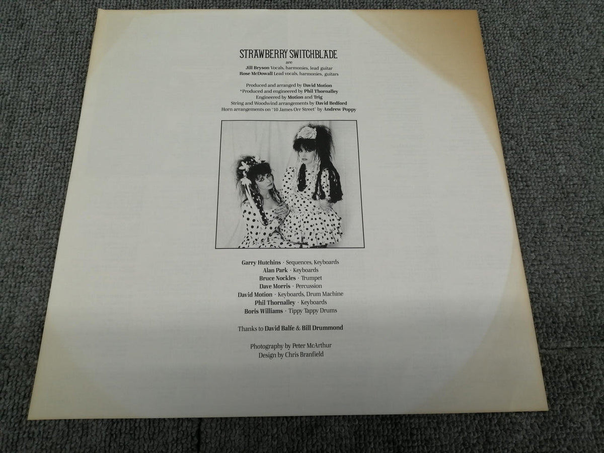 Warner Pioneer STRAWBERRY SWITCHBLADE / The Two Yes P-13120