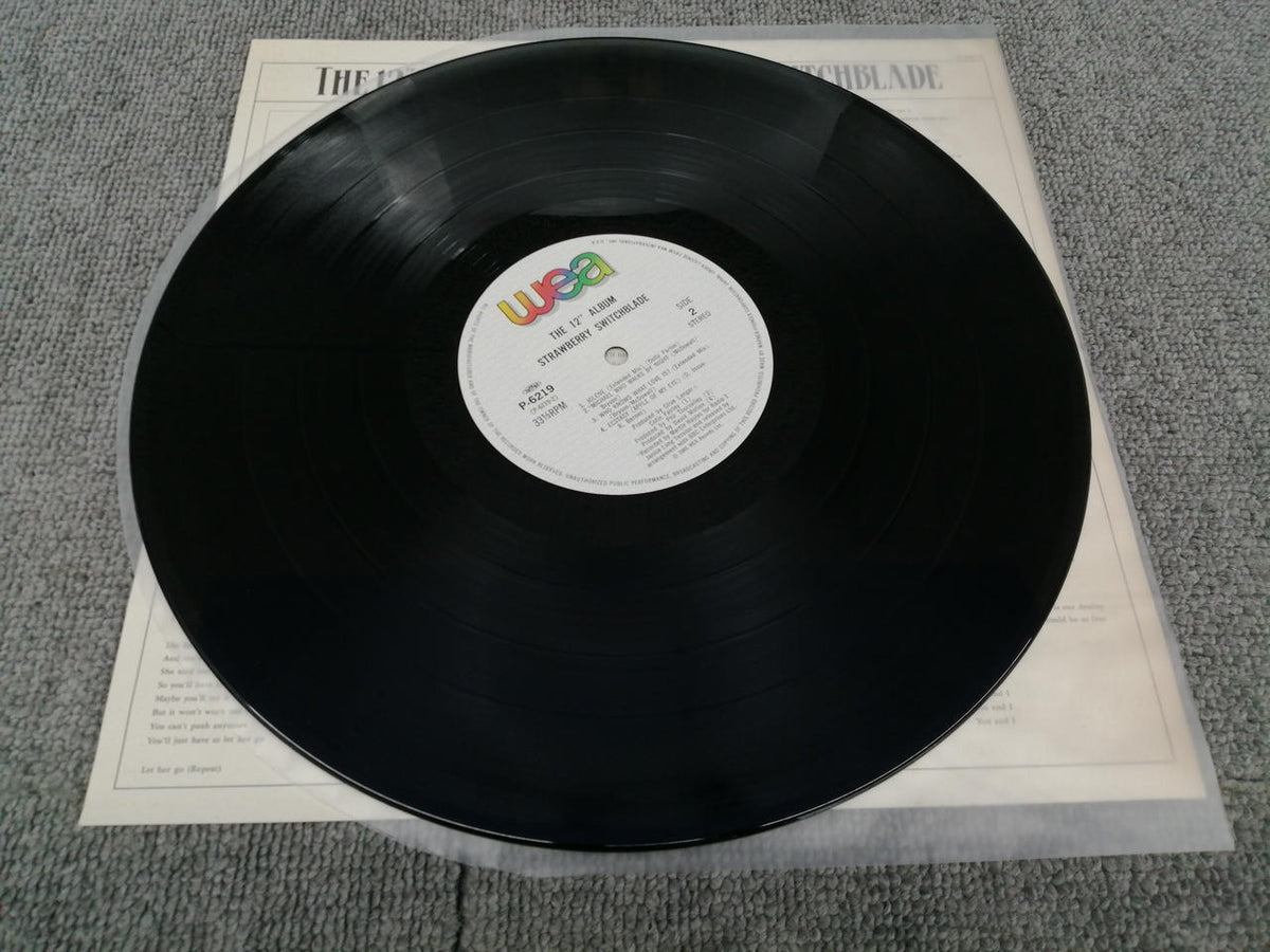 Warner Pioneer STRAWBERRY SWITCHBLADE/THE12 A P-6219