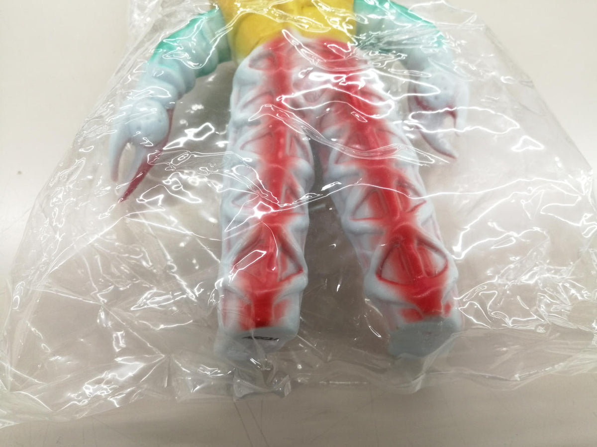 BANDAI Soft Vinyl Revival Hero & Monster Godra Alien (Hawaii Color VER.21) - BANDAI Banzai Hobby