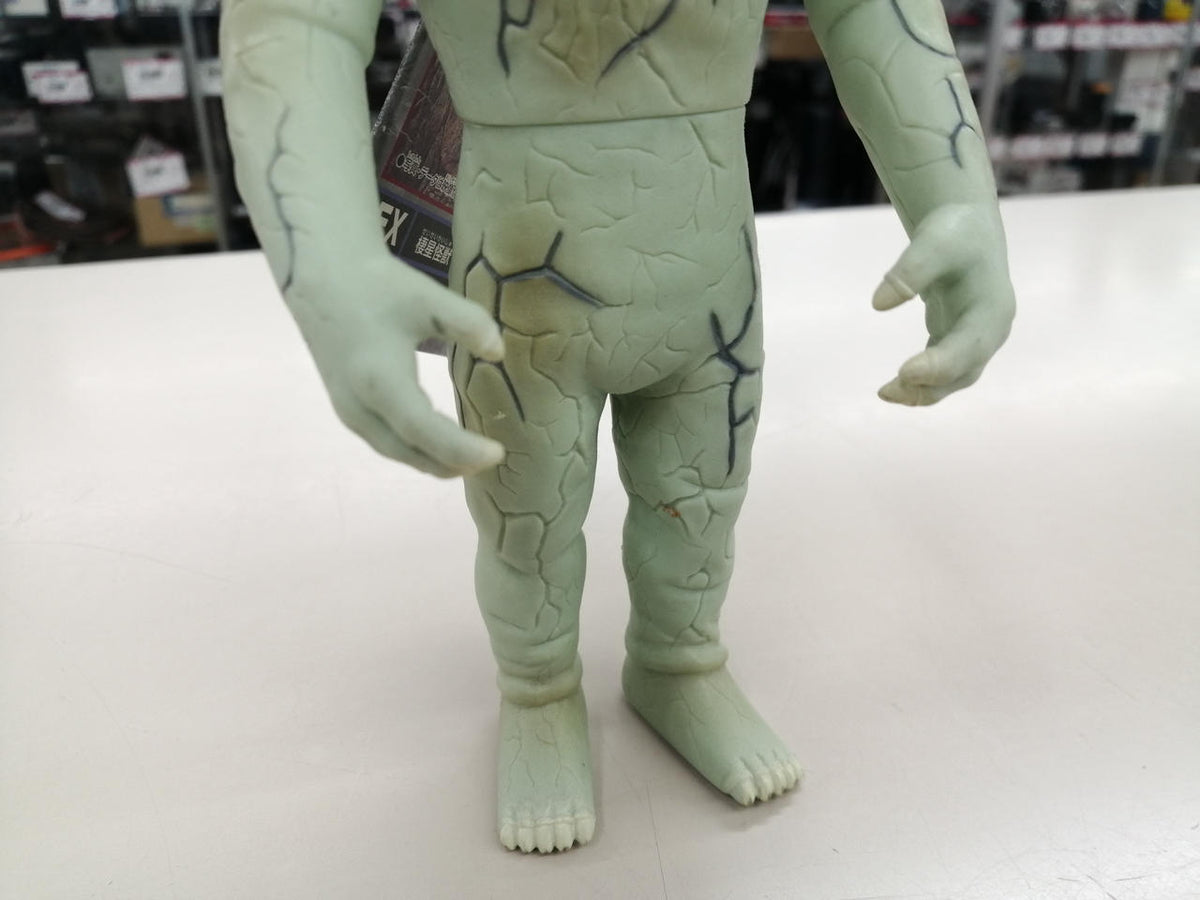 BANDAI Soft Vinyl Ultra Monster EX Jamila 2001