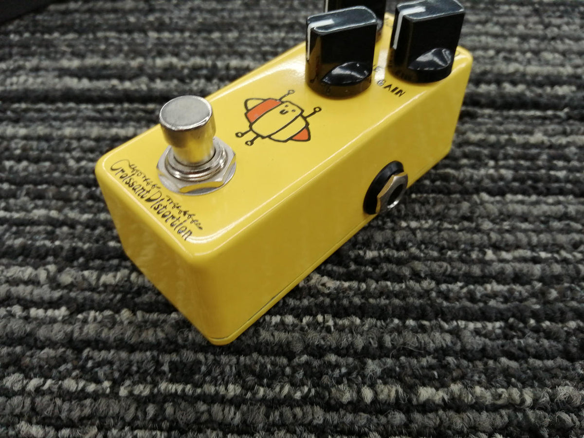 EFFECTS BAKERY Effects pedal: CROISSANT DISTORTION