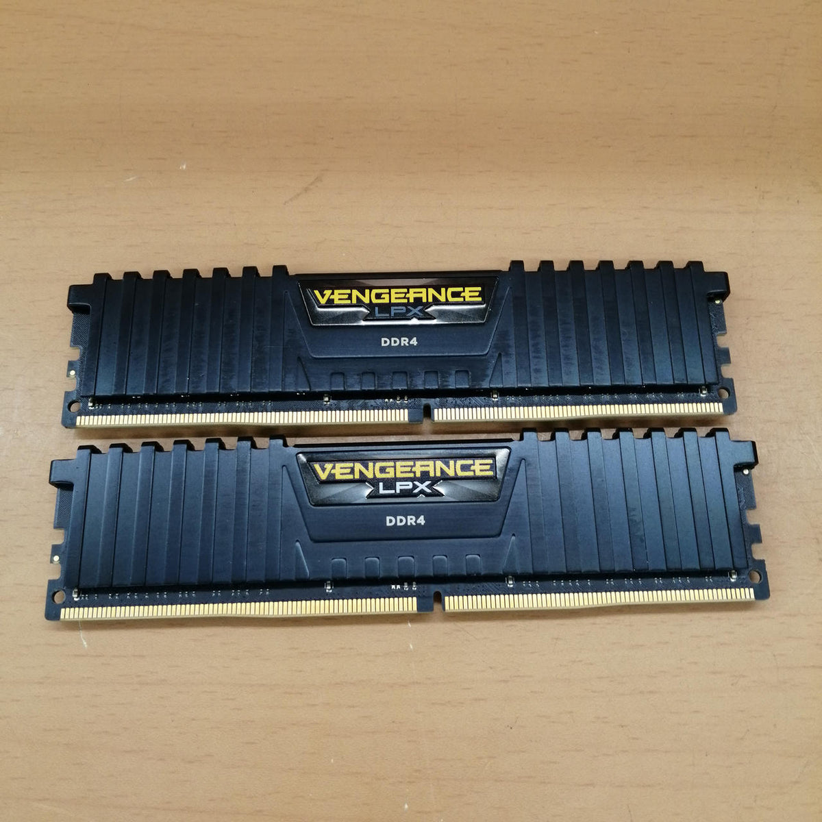 CORSAIR Memory (2 8GB sticks) CMK16GX4M2A2666C16