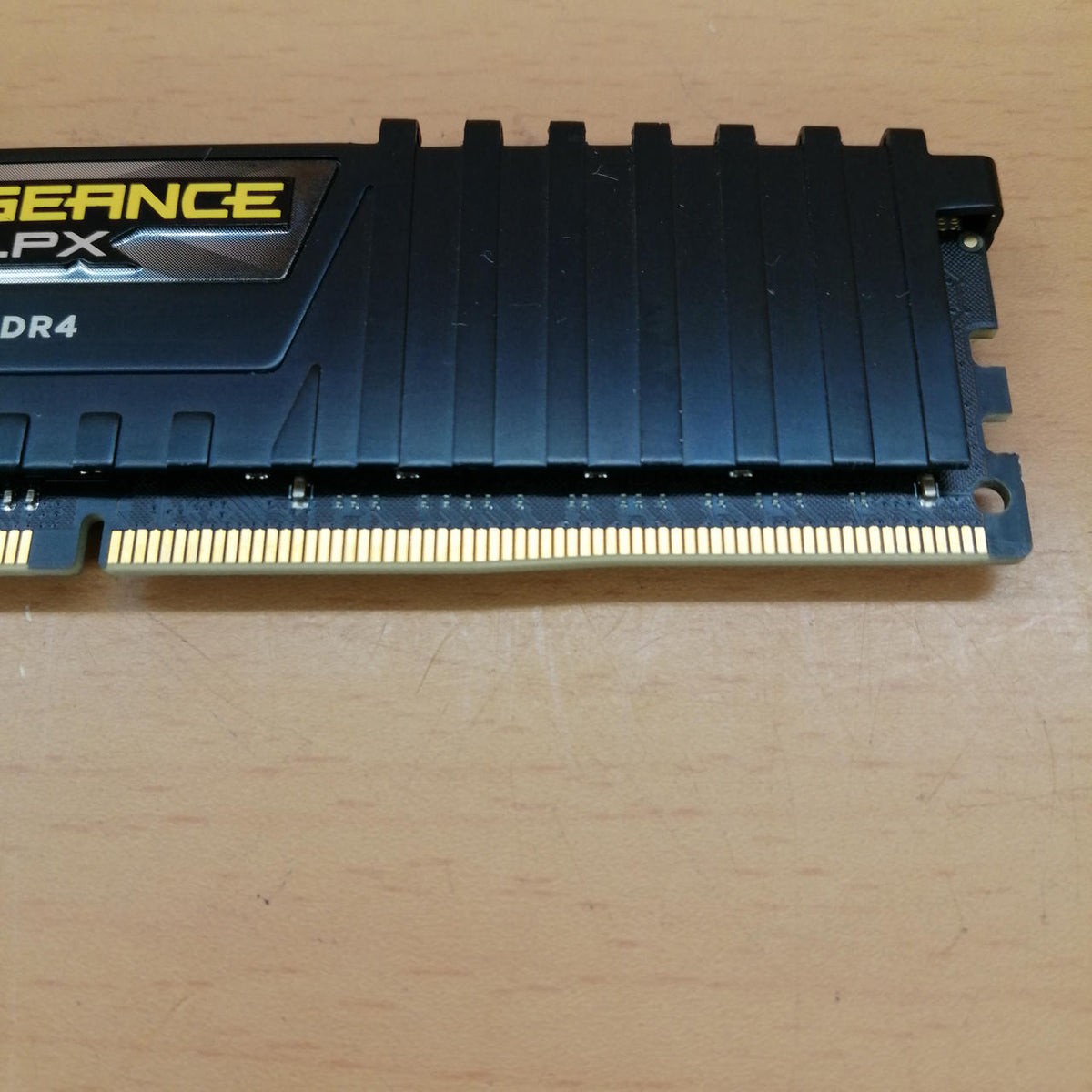 CORSAIR Memory (2 8GB sticks) CMK16GX4M2A2666C16