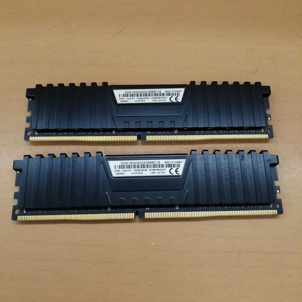 CORSAIR Memory (2 8GB sticks) CMK16GX4M2A2666C16