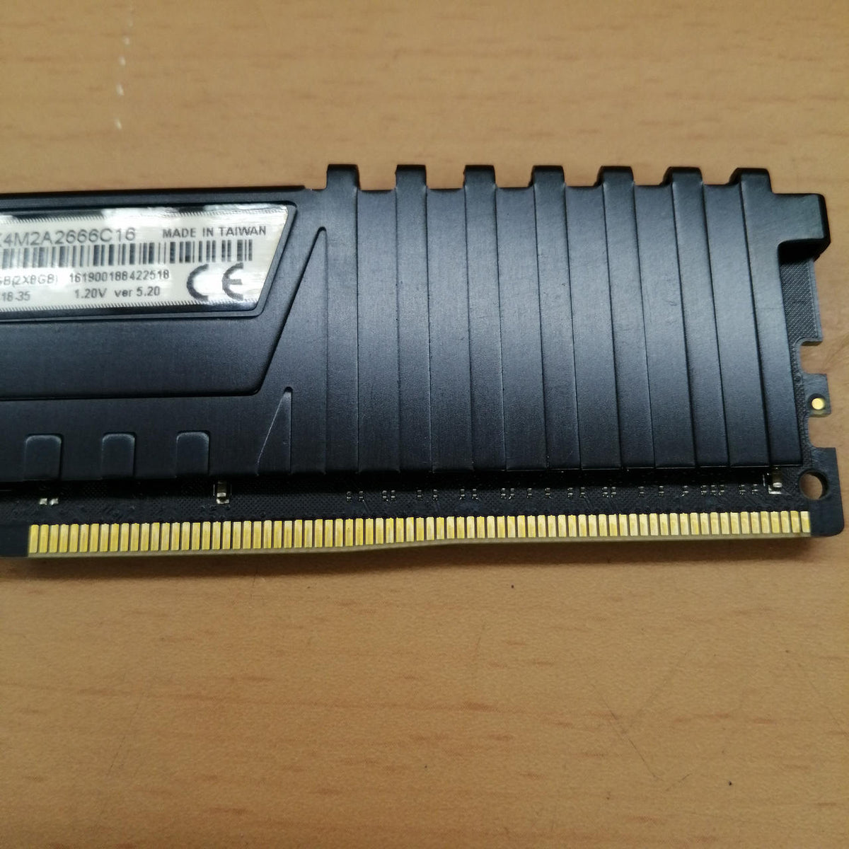 CORSAIR Memory (2 8GB sticks) CMK16GX4M2A2666C16