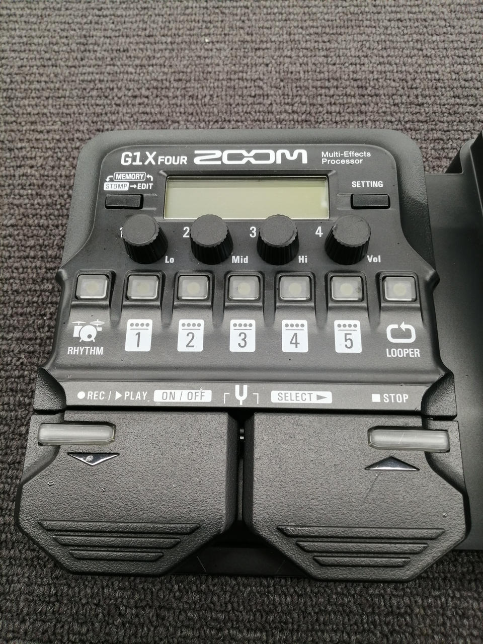 ZOOM Multi-Effects G1X FOUR