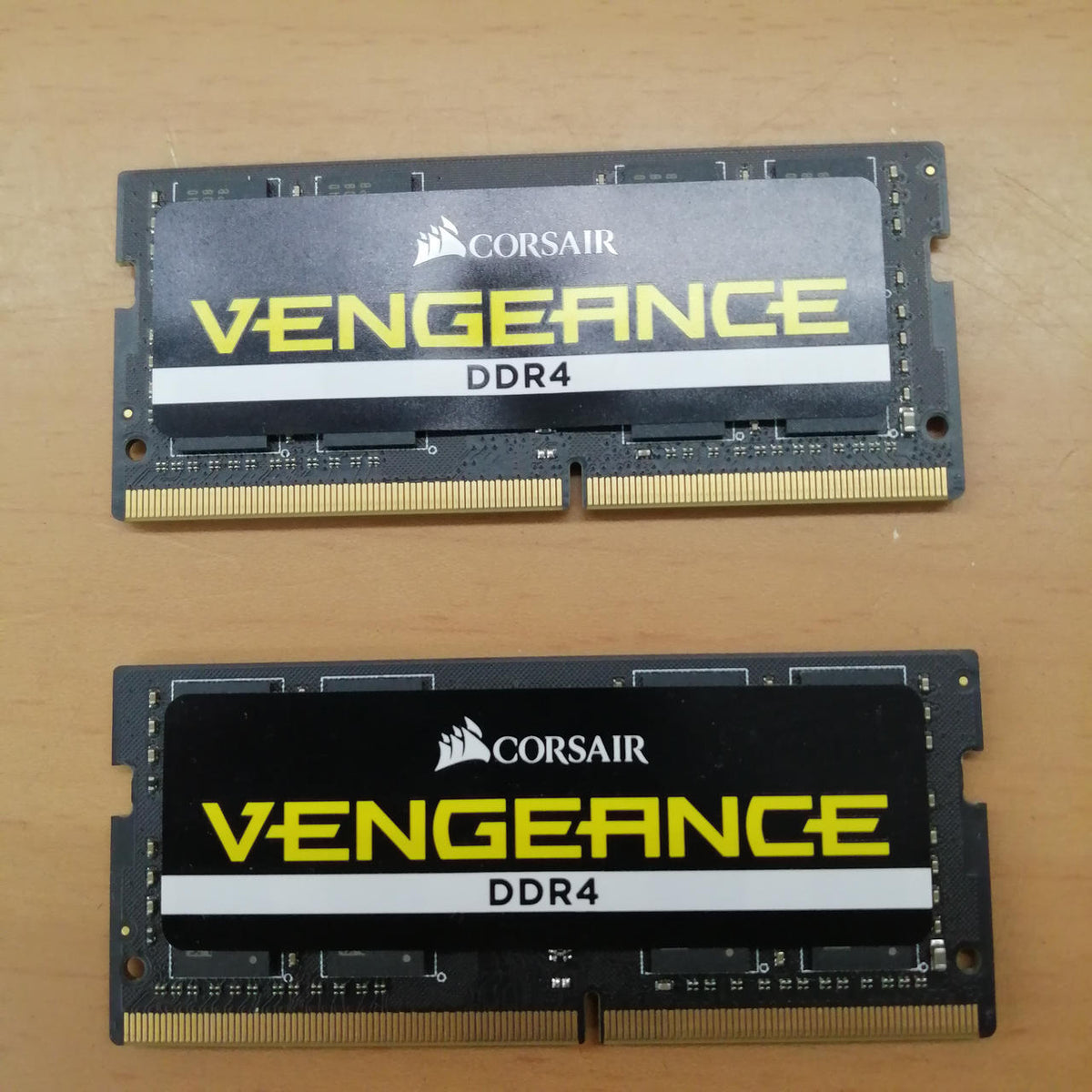 CORSAIR PC Memory CMSX32GX4M2A3000C16