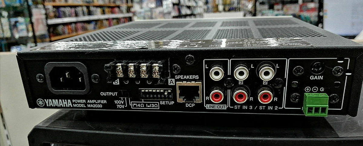 YAMAHA Power Amplifier MA2030