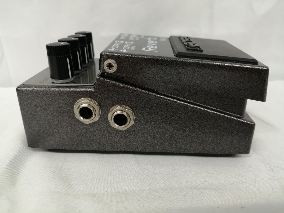 BOSS Effects pedal RV-6