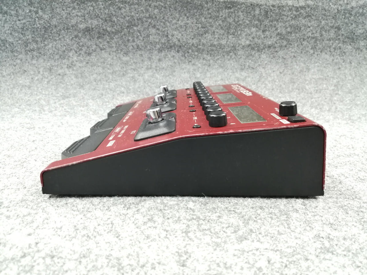 ZOOM Multi-Effects Pedal B3N