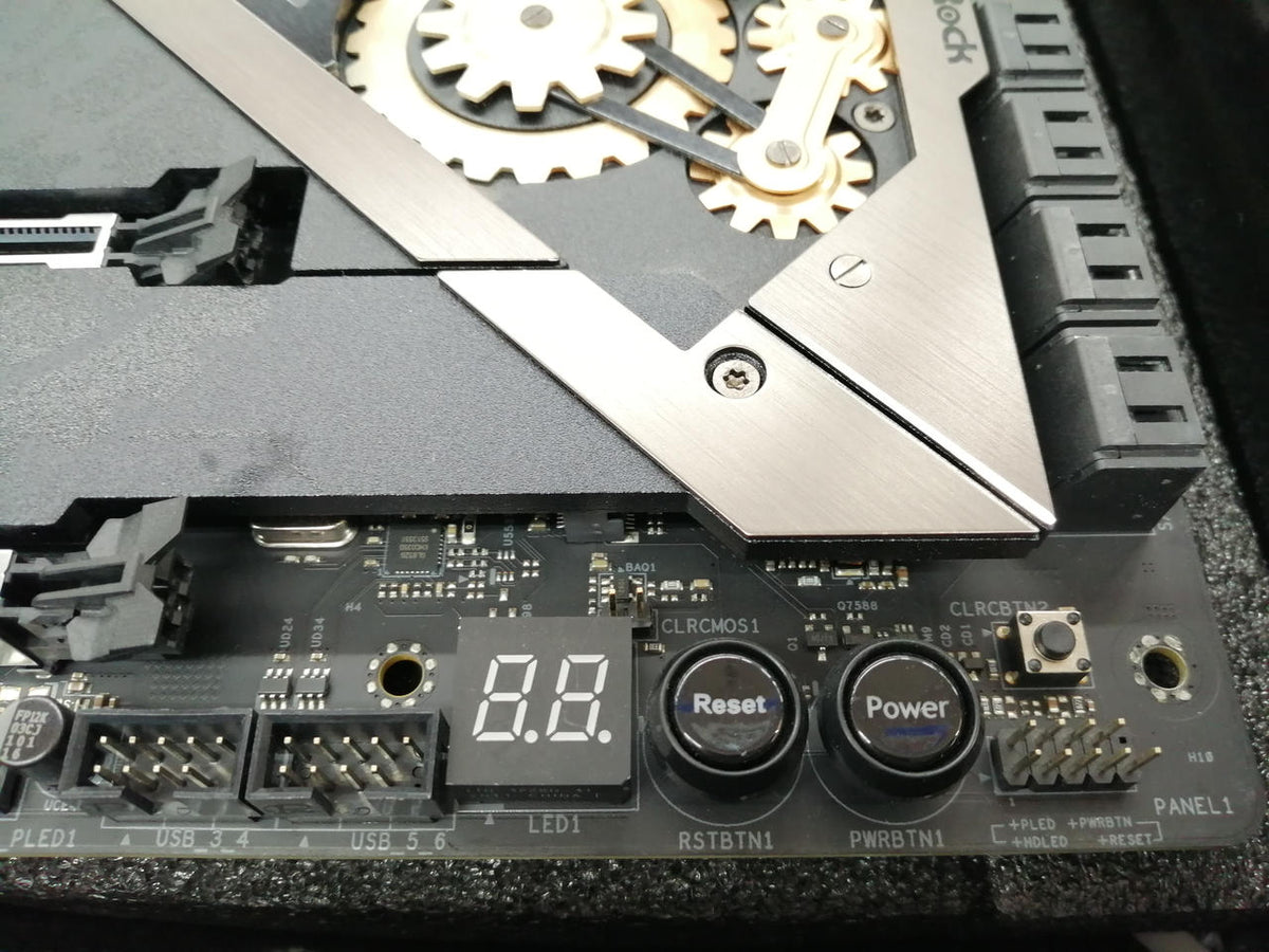 ASROCK Motherboard B550TAICHI