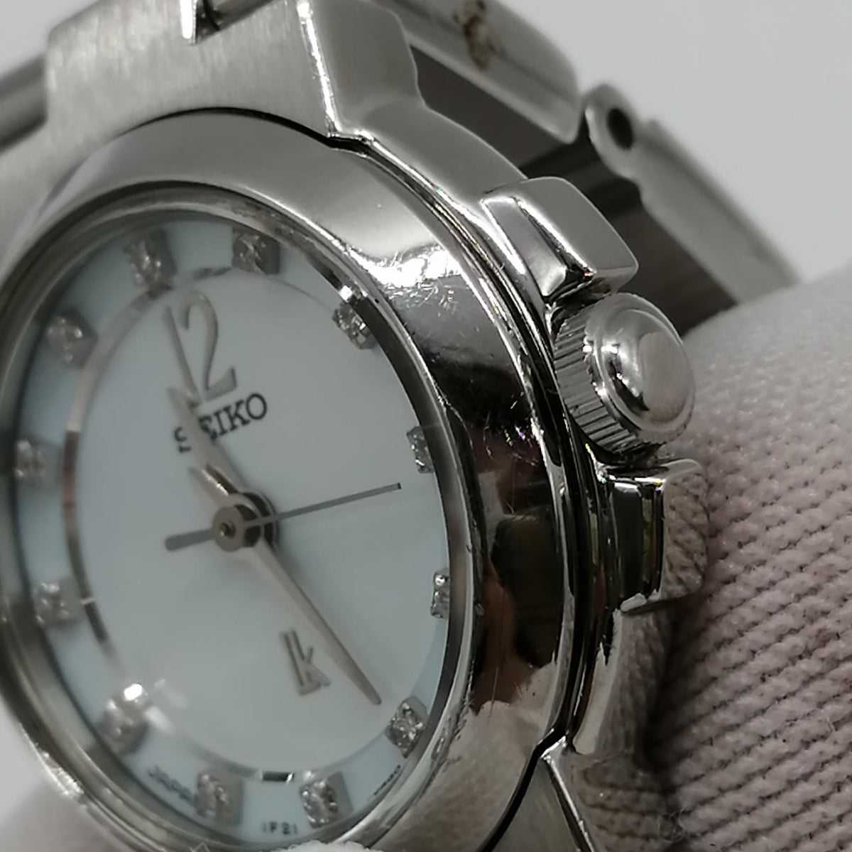 SEIKO Lucia Quartz Wristwatch 1F21-0AD0