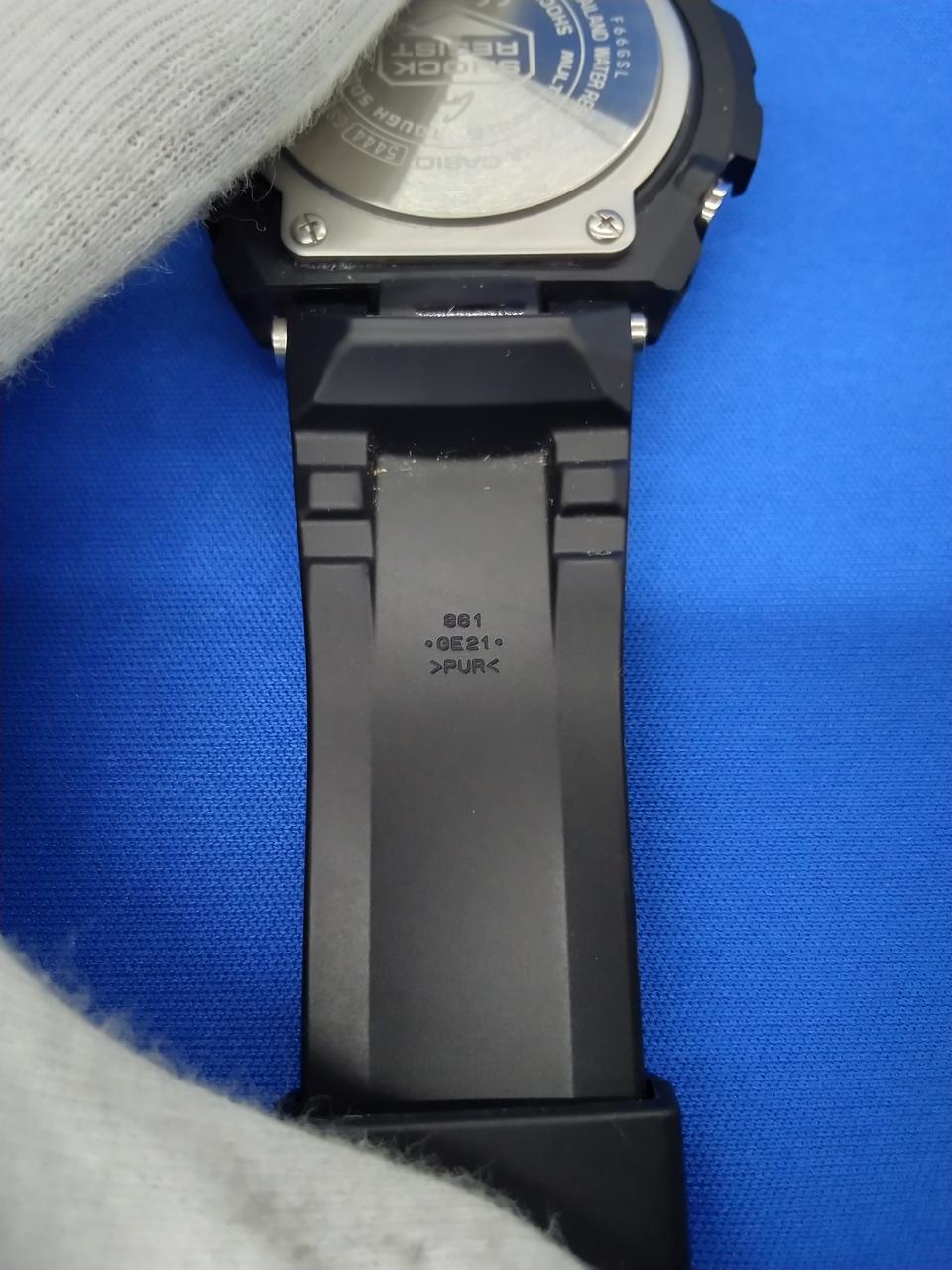 CASIO G-SHOCK GST-W100G