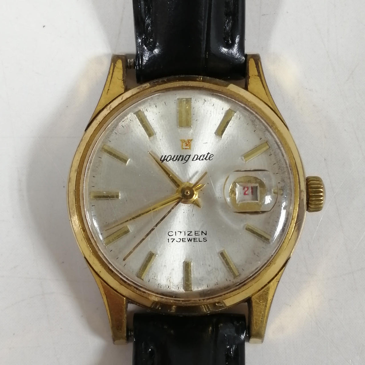 CITIZEN YOUNG DATE Considering Condition