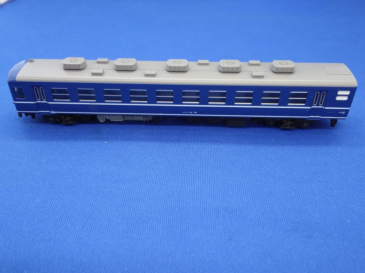 KATO 12 Series Express Passenger Cars JNR Specification 6 cars + 1 car set 10-1550 - Banzai Thrifting | BanzaiHobby