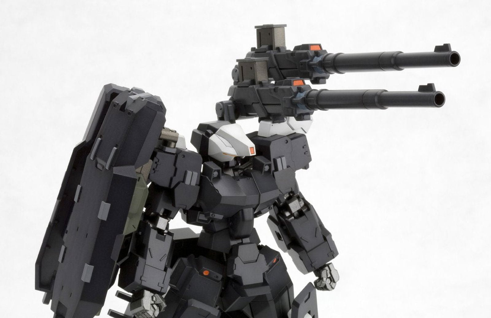 Kotobukiya FA015 XFA-01 Werewolf Spector - BanzaiHobby