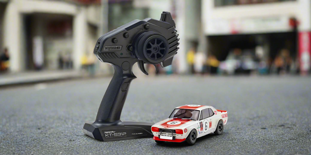 Kyosho 32643R 2000GT-R (KPGC10) Racing 1972 #6 Red - BanzaiHobby