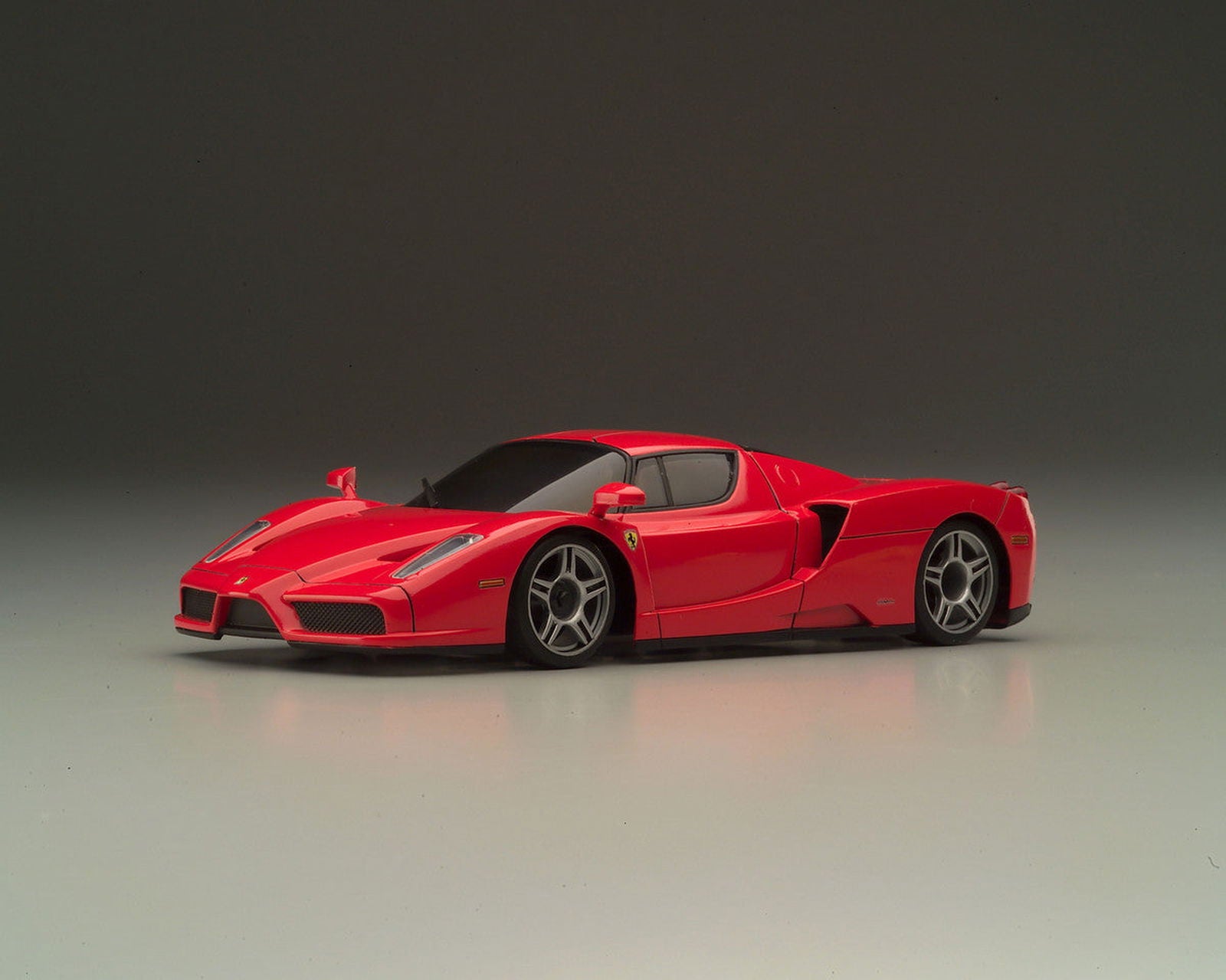 Kyosho 32806R MR-03 BCS Ferrari Enzo Red - BanzaiHobby